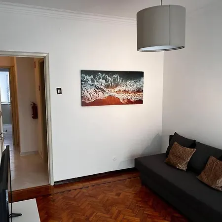 Apartman Guiki House *